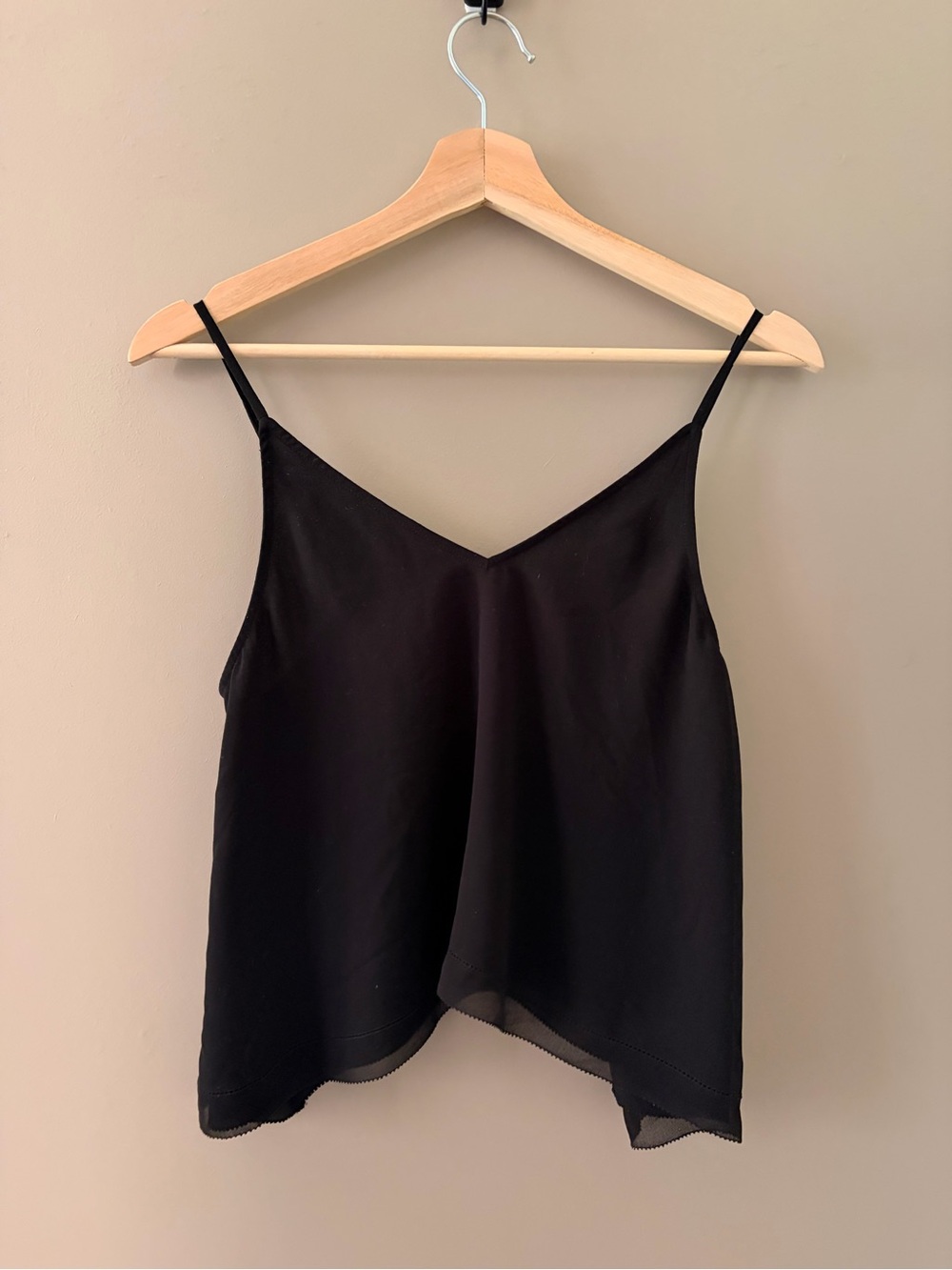 Wilfred Black V-Neck Spaghetti Strap Camisole